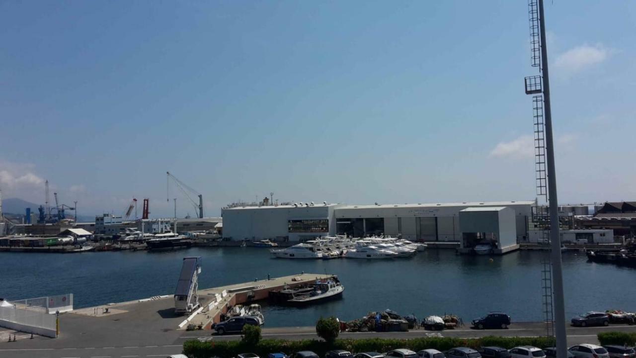 Relax In Darsena - Savona Exterior foto